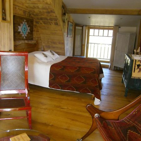 Chambre D'Hote Atypique "West Little Ranch" Chambre Amerindienne Guiscriff Экстерьер фото